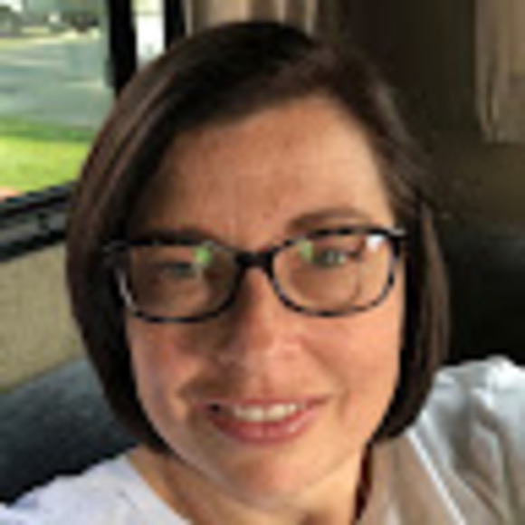 Meet your Posher, Danielle - Picture 1 of 1